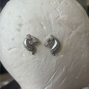 Vintage Snake An Gem Stone Earrings Rare Vintage Swivel Twist animal pretty